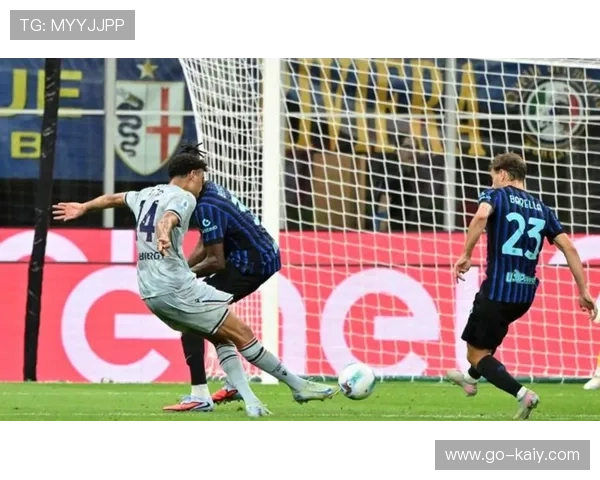 欧冠第7轮实时：国米vs阿森纳，基伏战术布置对抗枪手攻势